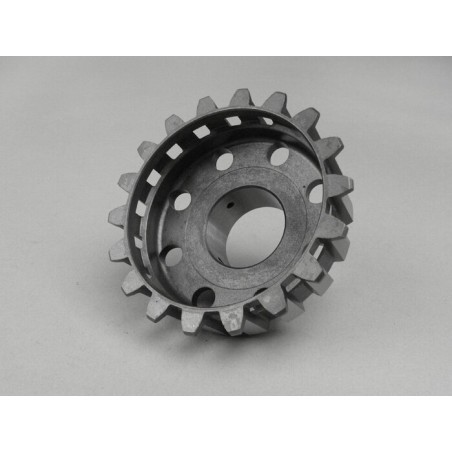 Piñón Campana Interior Embrague F.A Italia Cosa 2 22 Dientes Helicoidales Para Corona 67/68 Dientes Vespa PX Disco 125/150