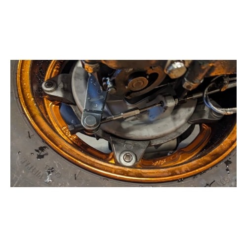 Tensor Roscado M6 SIP PERFORMANCE para cable freno delantero o trasero Vespa
