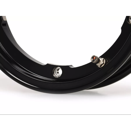 Llanta Negro Brillante Tubeless BGM PRO SUPERSTRONG Vespa 10"