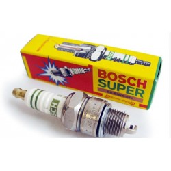 Bujía BOSCH WR2AC, cobre rosca corta corresponder a NGK BR8HS/DENSO W24FSR